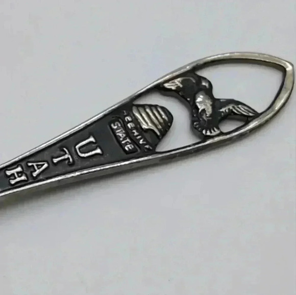 Utah Beehive Seagull Souvenir Engraved Spoon Kitschy Cool! - Picture 2 of 4
